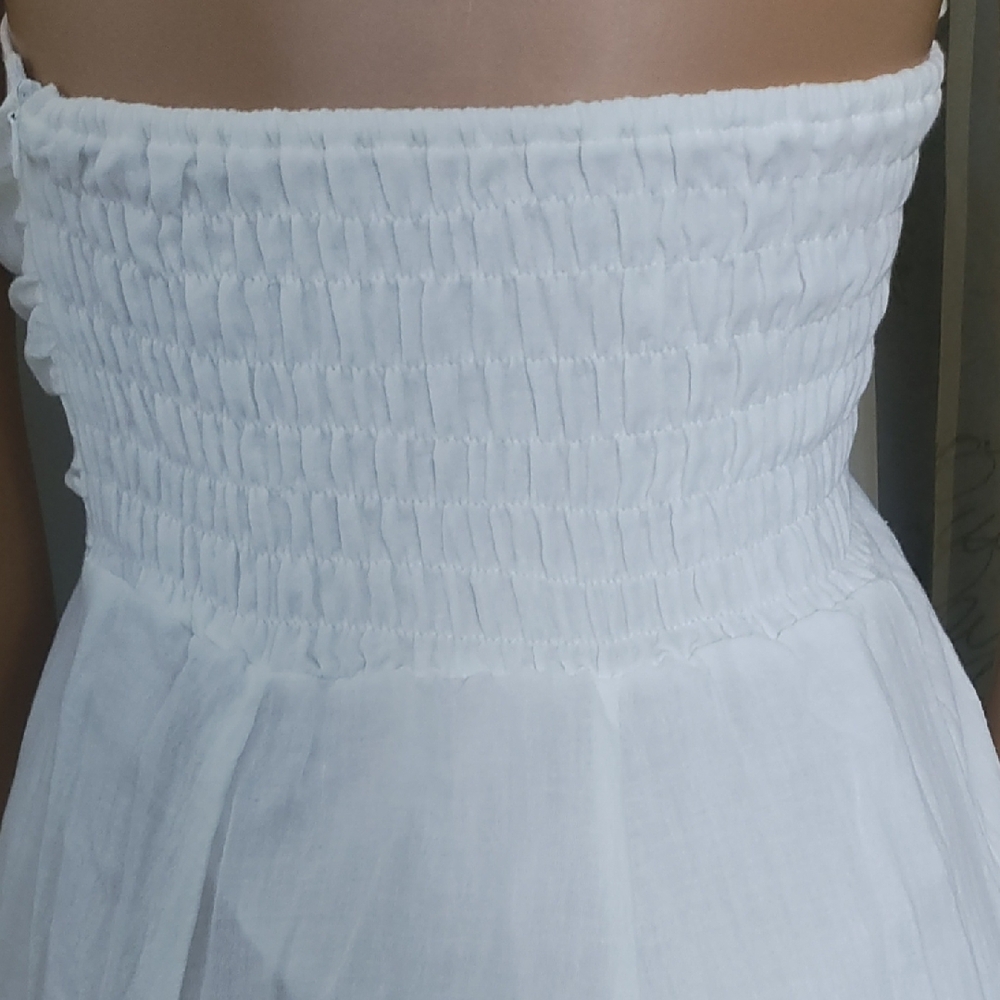 Elegant White Floral Midi Dress - Picture 8 of 13